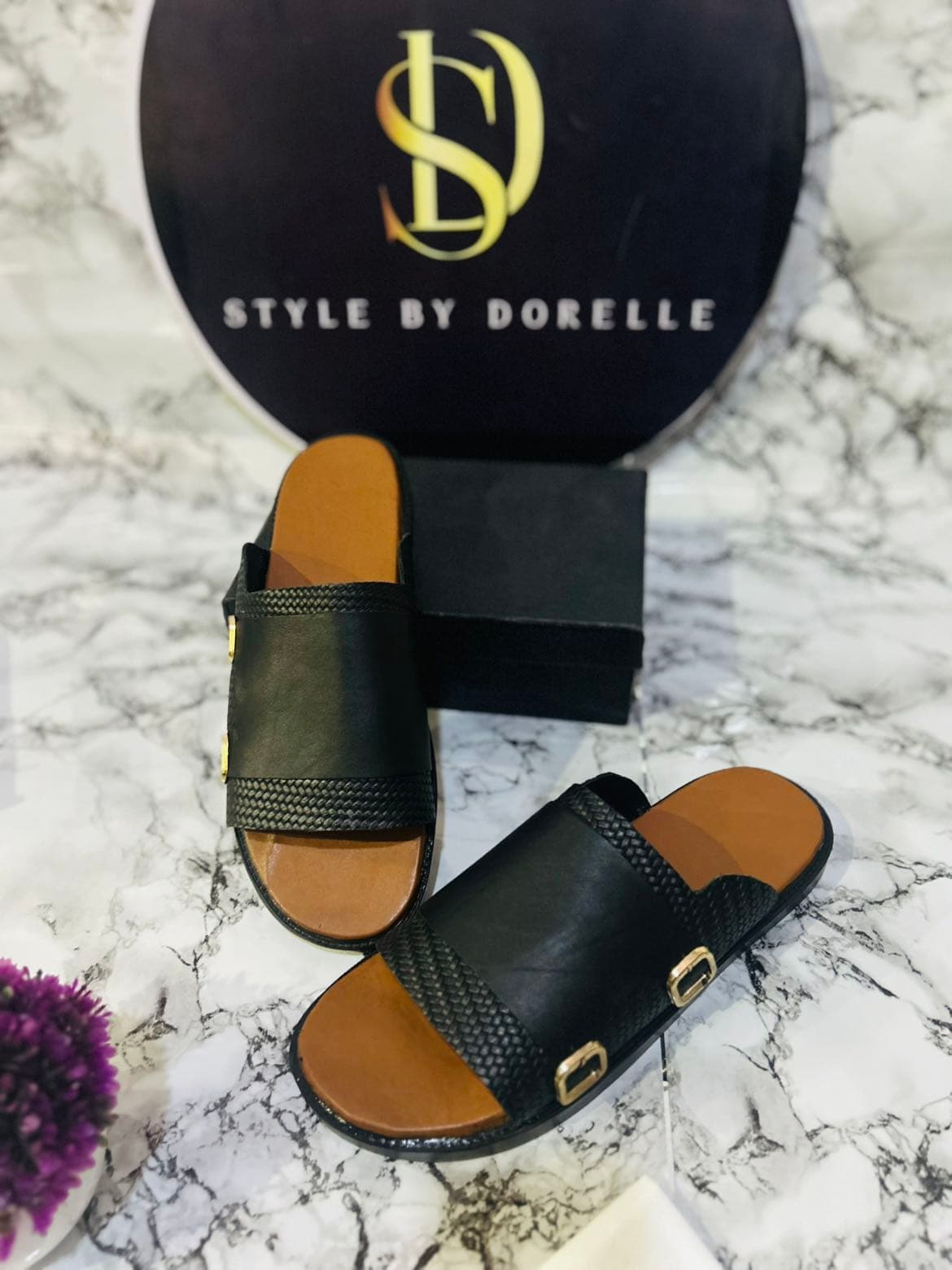 Classic buckle slide