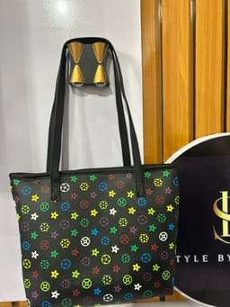 Tote bag